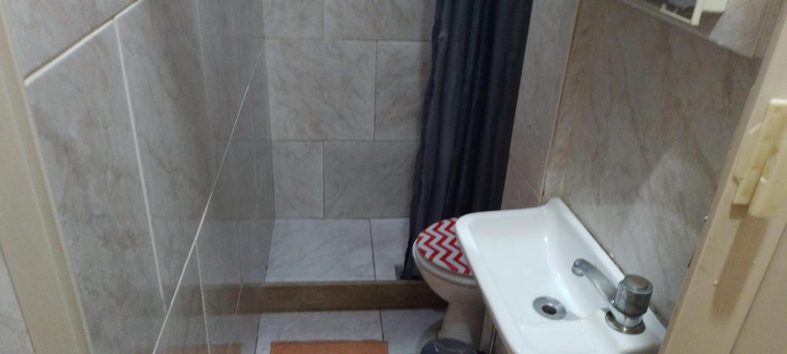 Quarto Individual Privativo Em Copacabana リオデジャネイロ エクステリア 写真